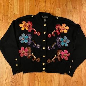 Vintage sweater with leather embroidered flowers
